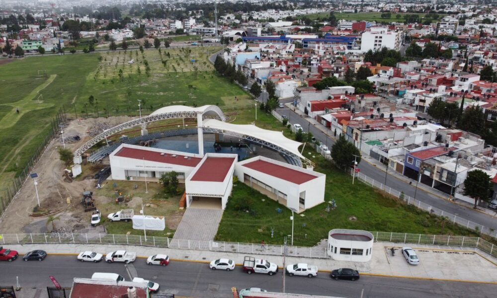 Gobierno De Puebla Coloca La Primera Piedra De La Casa Del Adolescente