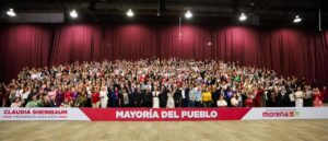 Claudia Sheinbaum con legisladores electos