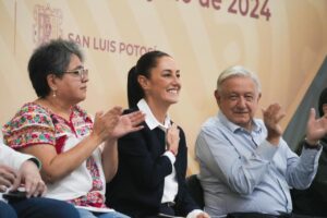 La Gira del Agradecimiento es con Claudia Sheinbaum y AMLO