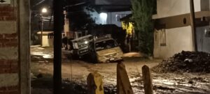 Las camionetas ya no pudieron salir