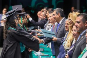 Felicidades a los graduados del BINE en Puebla