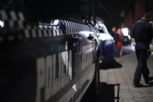 El cuerpo quedó tendido en la calle