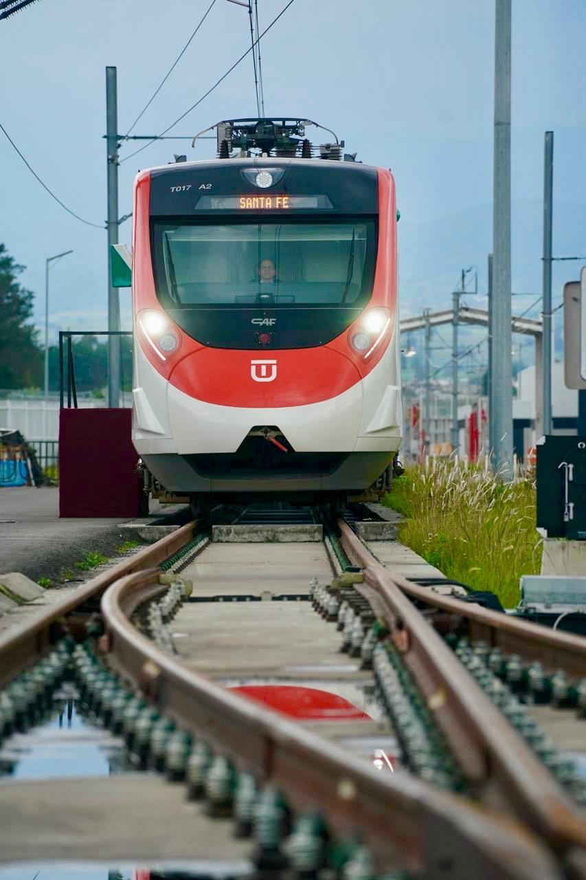 Tren interurbano