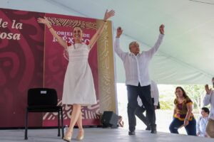 Gira conjunta con AMLO