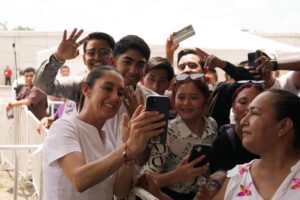 Fotos con simpatizantes 