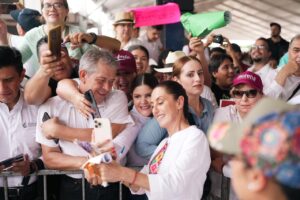 Convivió con asistentes