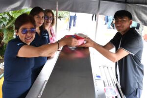 Comprobó la Rectora sanidad del programa