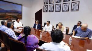 Productores cañeros atendidos en Gobernación
