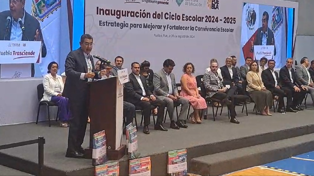 El Gobernador en el Gimnasio Miguel Hidalgo