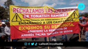 Acusan a funcionarios de presionar a los campesinos