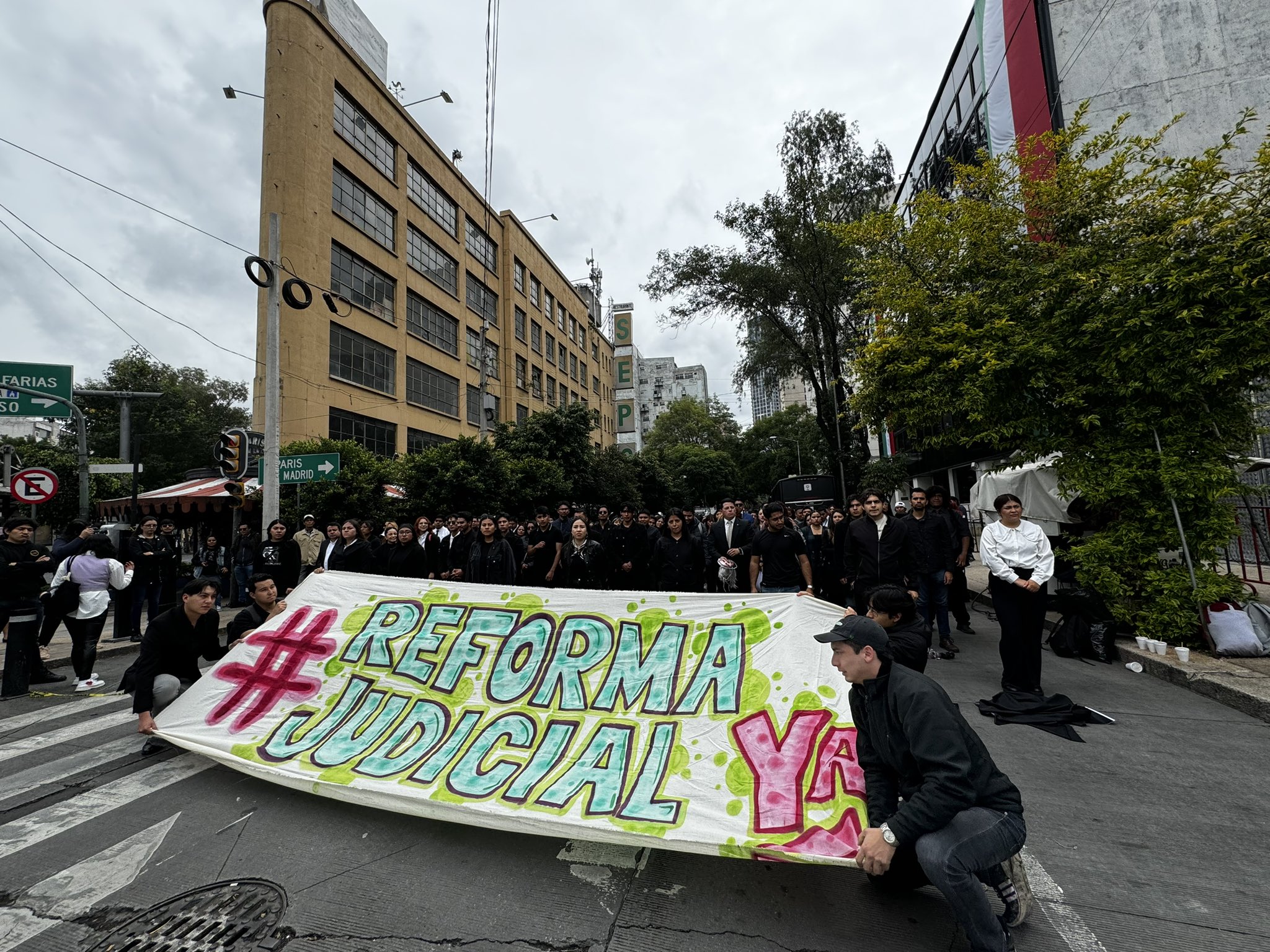 Seguirán protestando