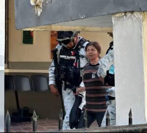 Doña Lety padece de los nervios