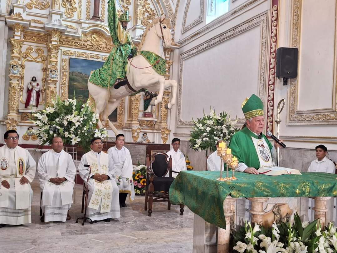 Presidió también Ordenaciones