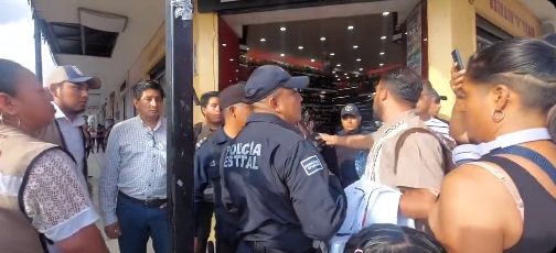 Poblanos confundidos con vendedores en Oaxaca