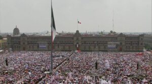 El pueblo en el Zócalo de la Ciudad