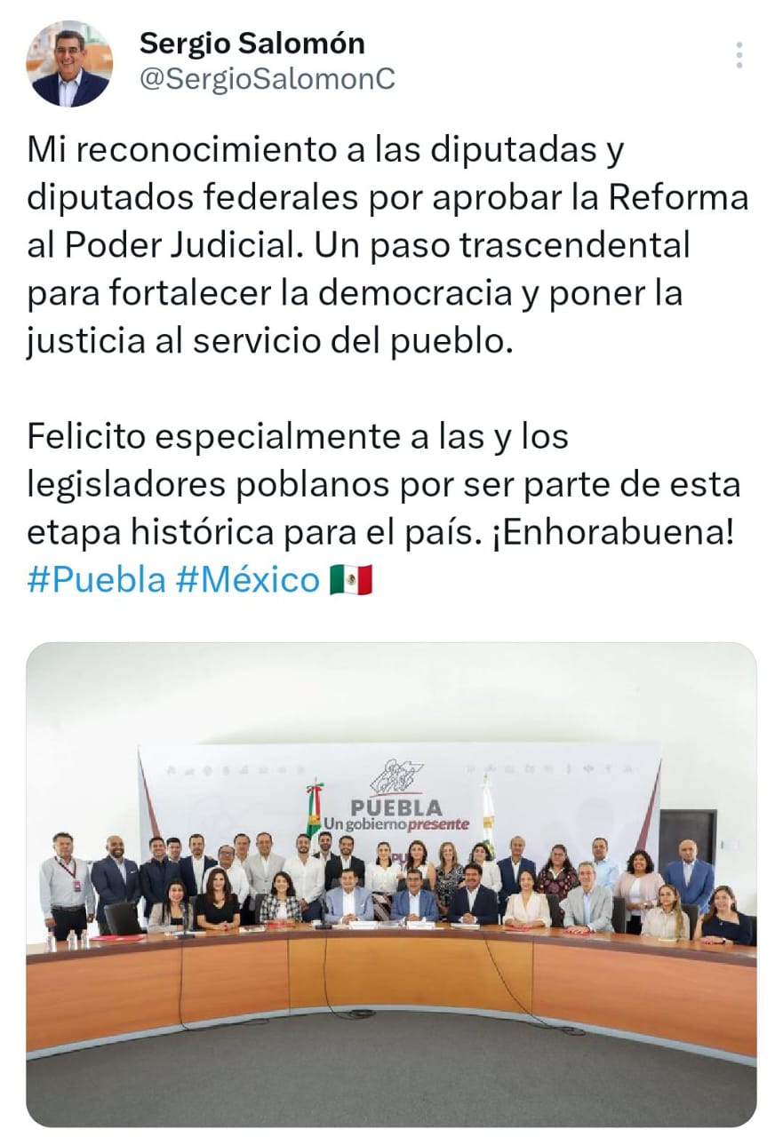 Felicitación del mandatario poblano