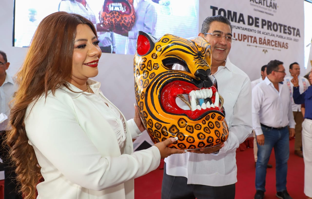 Con Lupita Bárcenas en Acatlán de Osorio