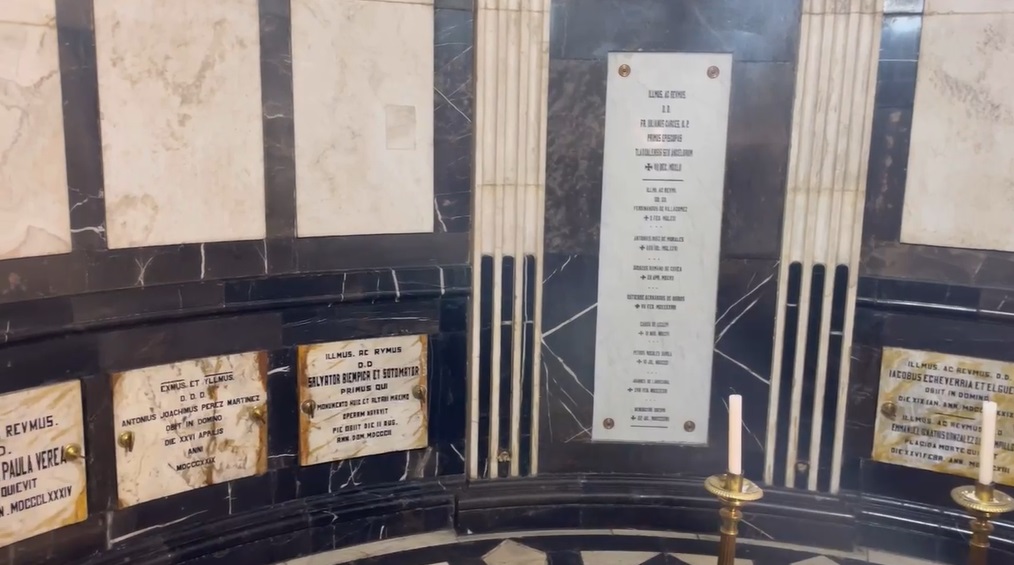 Cripta de los Obispos en la Catedral de Puebla