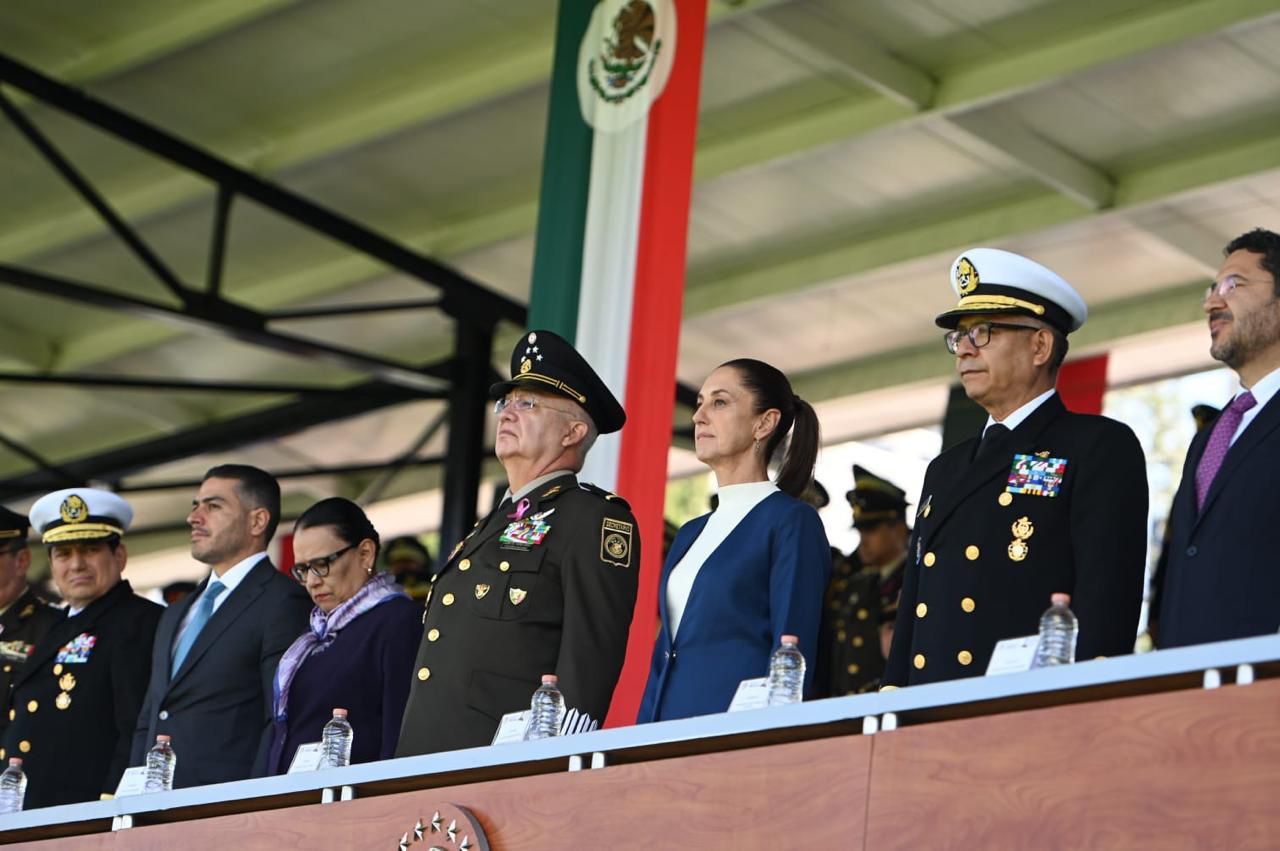 Titulares de SEDENA y SEMAR, con la titular del Ejecutivo Federal