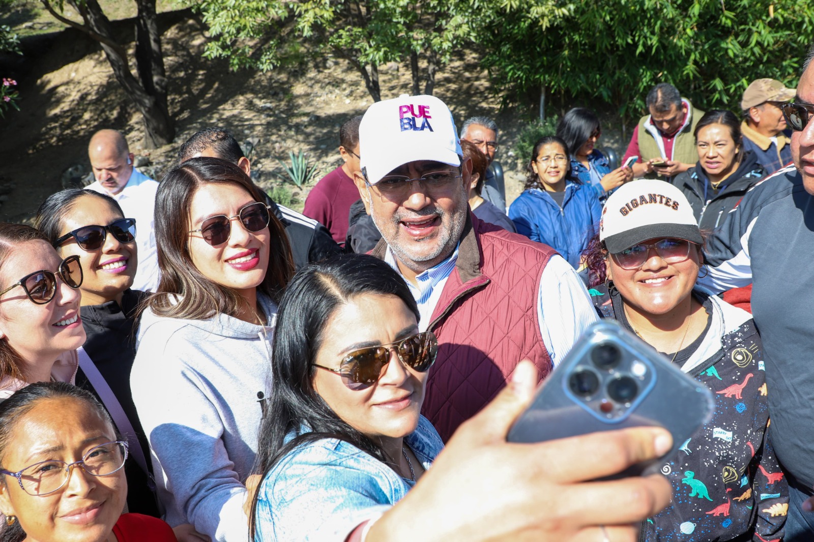 Deportistas con el Gobernador