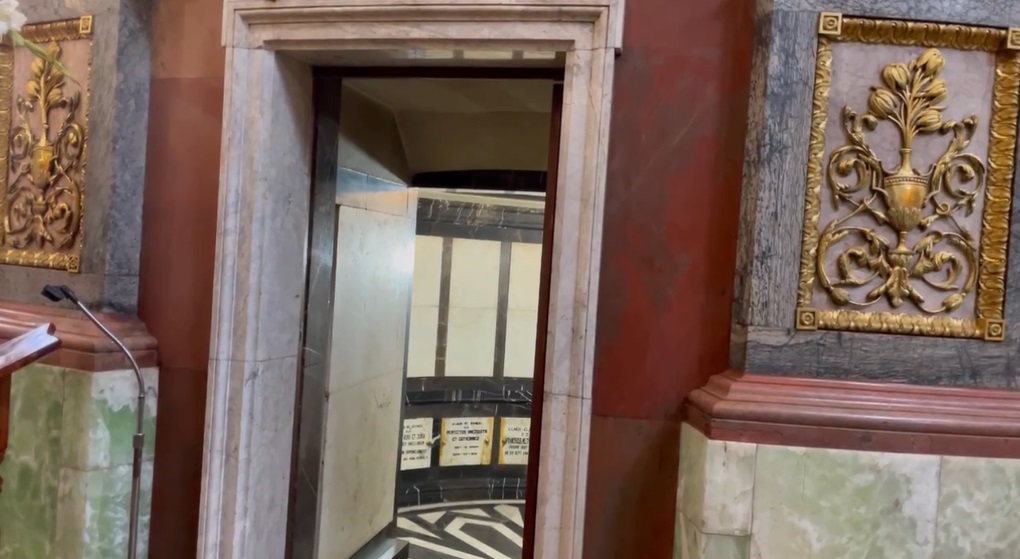 La Cripta de los Obispos abre sus puertas a la Feligresía