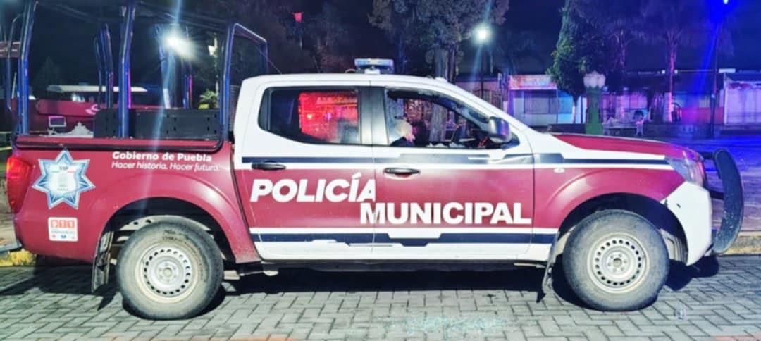 Manchada de sangre la unidad oficial