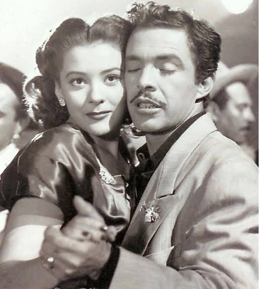 En una de sus películas con "Tin Tán"