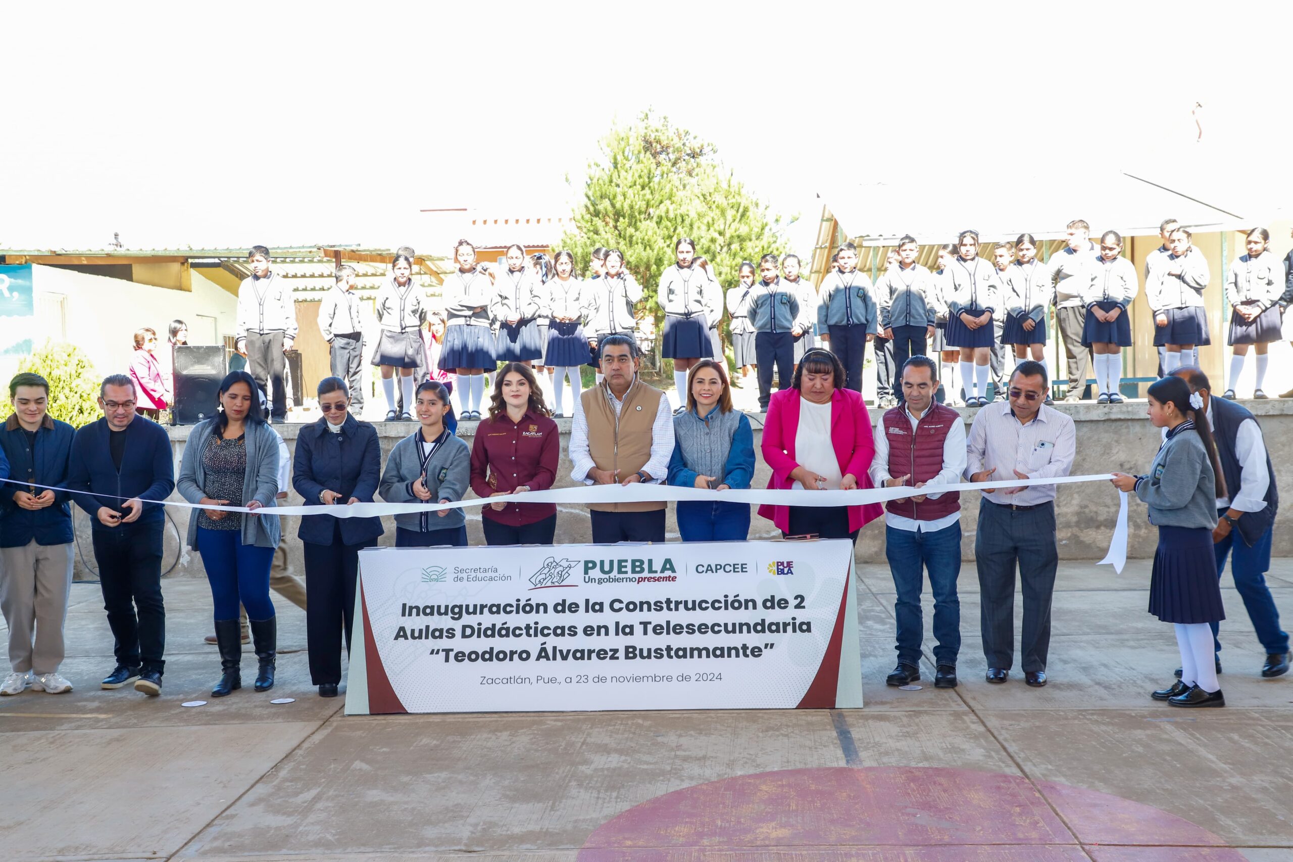 En la Telesecundaria Teodoro Álvarez, de Zacatlán