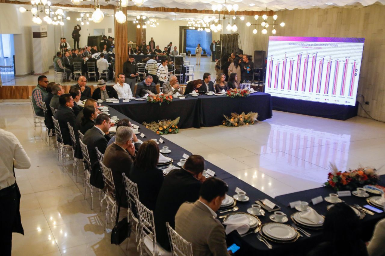 Comerciantes expusieron necesidades
