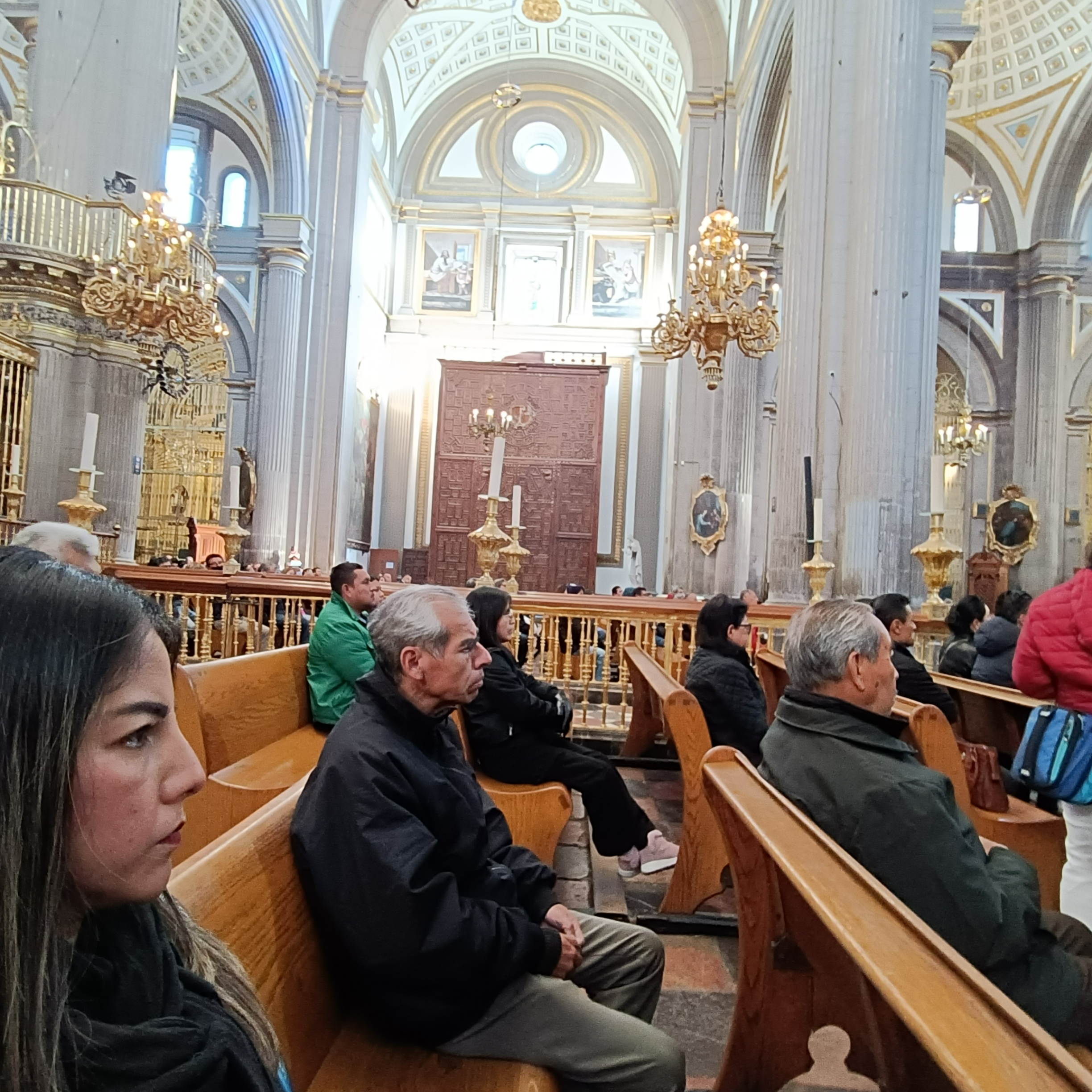 Misa solemne en Catedral