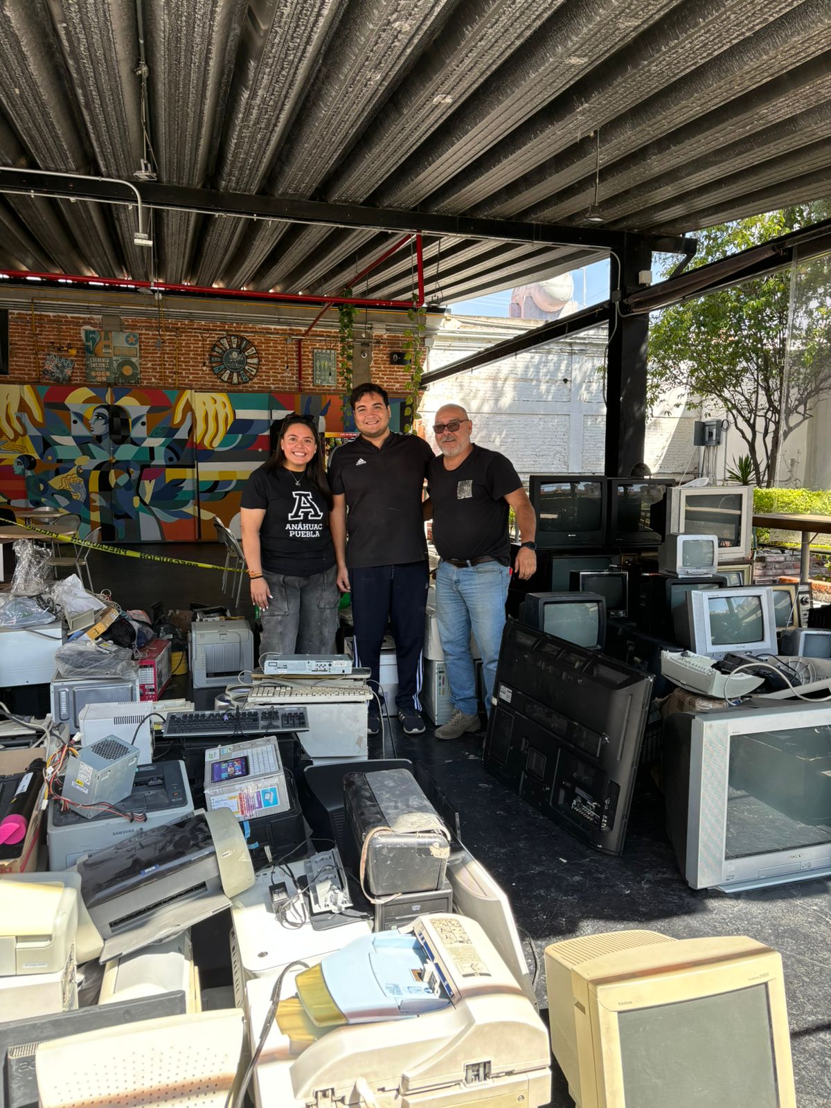 Voluntarios como los de la Anáhuac siempre apoyan