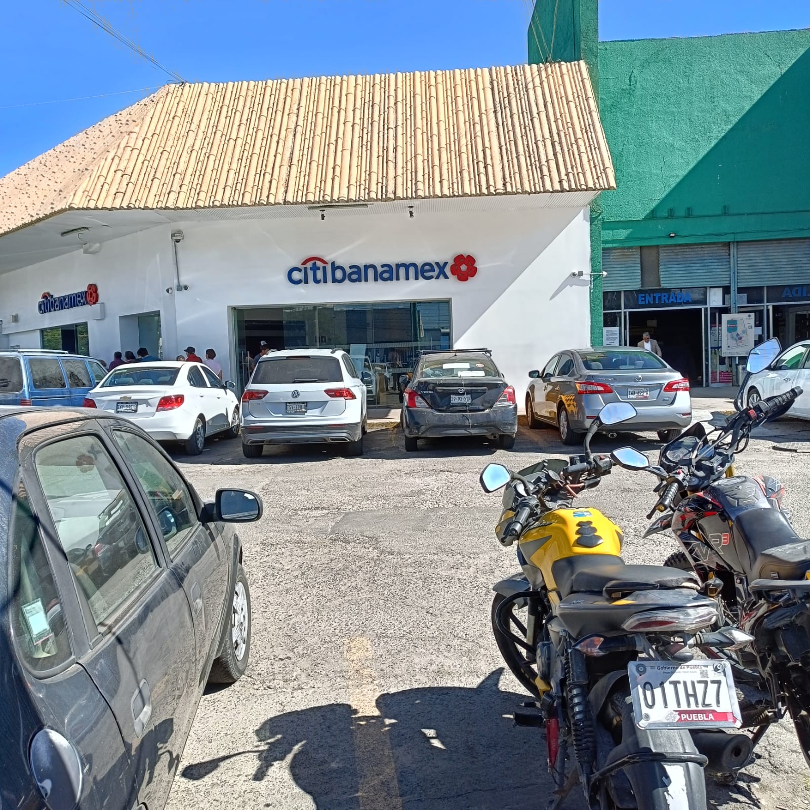 Otra vez sólo Banamex