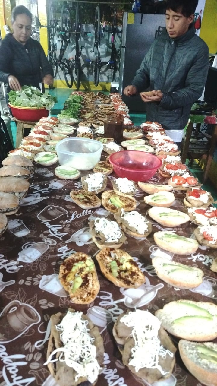 Ricas tortas preparadas con cariño y total higiene