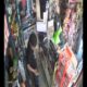 Vecinos reportan una serie de robos cometidos por un grupo de hombres en tiendas de ambas colonias; autoridades ya investigan los hechos.