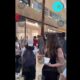 Drake Bell fue captado en Angelópolis antes de su show en la Feria de Puebla 2025. Fans se alistan para su presentación este miércoles.