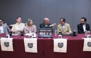 Gobierno y FEMSA buscan integrar productos poblanos a tiendas OXXO