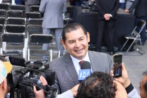 Alejandro Armenta gobernador de Puebla