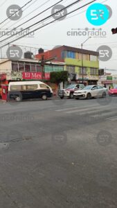 La Policía Municipal acordona la zona tras el hallazgo de una mujer sin signos vitales. La FGE investiga las causas del fallecimiento.