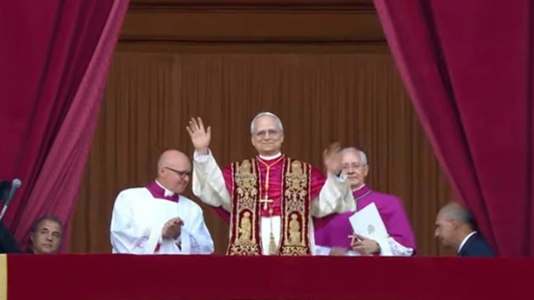 El Papa León XIV: Su Pasión Secreta por el Piano y la Música