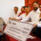 Tonantzin Fernández entrega apoyos económicos a cholultecas en Miércoles Ciudadano
