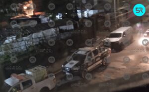 Vecinos alertaron por un olor fétido. Policías hallaron el cuerpo de un hombre sin vida en su casa; el lugar está asegurado por la Fiscalía.