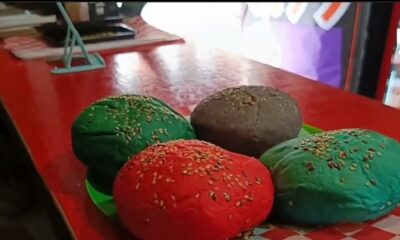 Burger Color celebra con hamburguesas de colores vivos