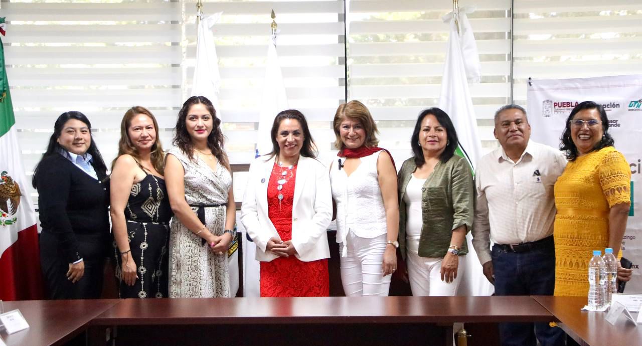 UTH firma convenio de colaboración con COPARMEX San Martín Texmelucan