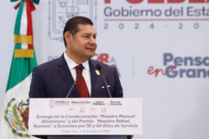 Armenta honra a maestros y respalda educación inclusiva
