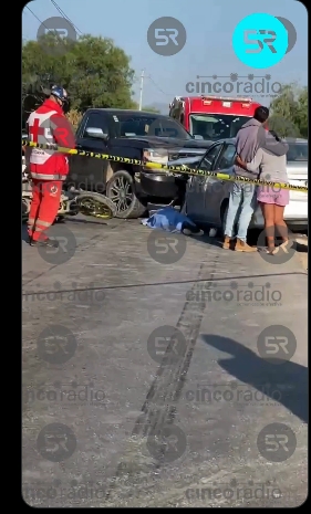 Choque múltiple sobre el libramiento de Tehuacán, a la altura de la Academia de Policía.