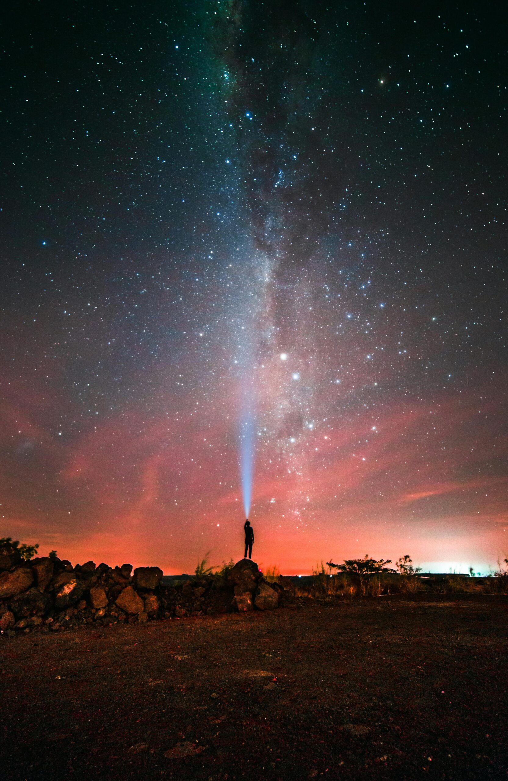 Mayo 2025: Lluvias de estrellas, microluna y espectaculares conjunciones