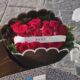 Rosas con mensaje de “Perdón” llegan al negocio de Valeria