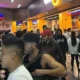 Reina muere en Smart Fit Tlatelolco; ya no reaccionó tras caer