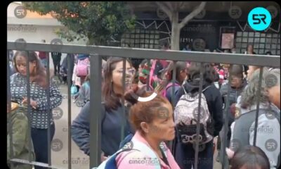 Madres y padres de la escuela Josefa Ortiz de Domínguez se reunieron con autoridades educativas para abordar las denuncias presentadas.