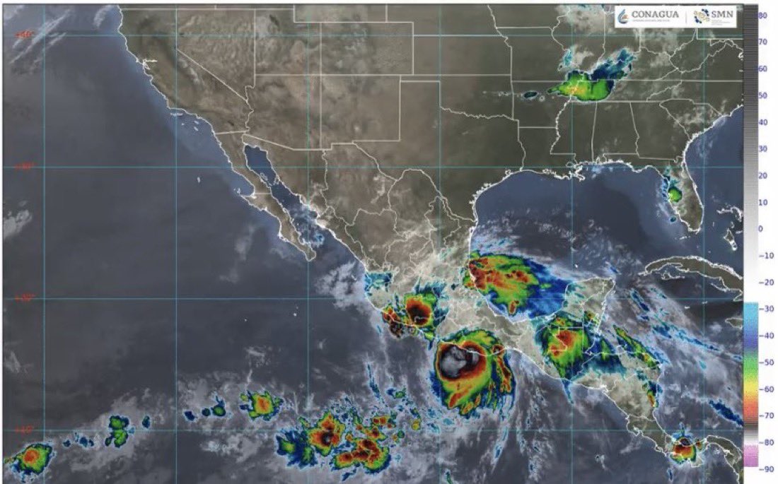 Huracán Erick toca tierra en Oaxaca como categoría 3